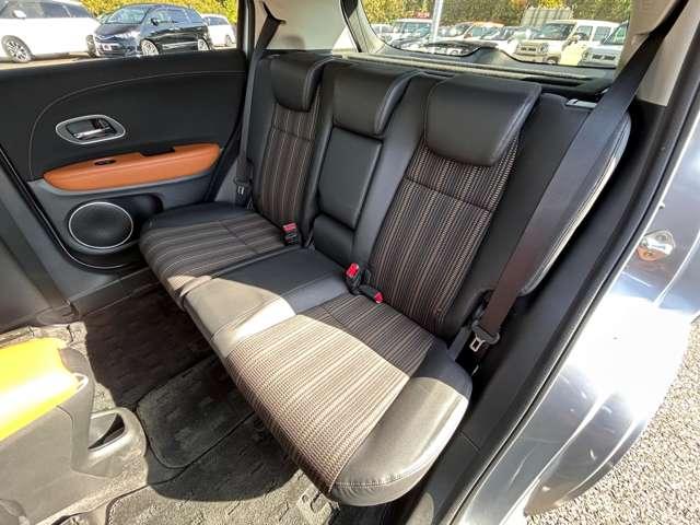 ヴェゼル ハイブリッドＺ・ホンダセンシング　追従型クルコン／禁煙車／ホンダセンシング／バックカメラ／ビルトインＥＴＣ／ハーフレザーシート／パドルシフト／ルーフレール／ＬＥＤヘッドライト／ＬＥＤフォグ／ＩＰＦデイタイムポジションランプキット（22枚目）