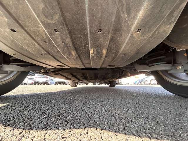 ヴェゼル ハイブリッドＺ・ホンダセンシング　追従型クルコン／禁煙車／ホンダセンシング／バックカメラ／ビルトインＥＴＣ／ハーフレザーシート／パドルシフト／ルーフレール／ＬＥＤヘッドライト／ＬＥＤフォグ／ＩＰＦデイタイムポジションランプキット（28枚目）