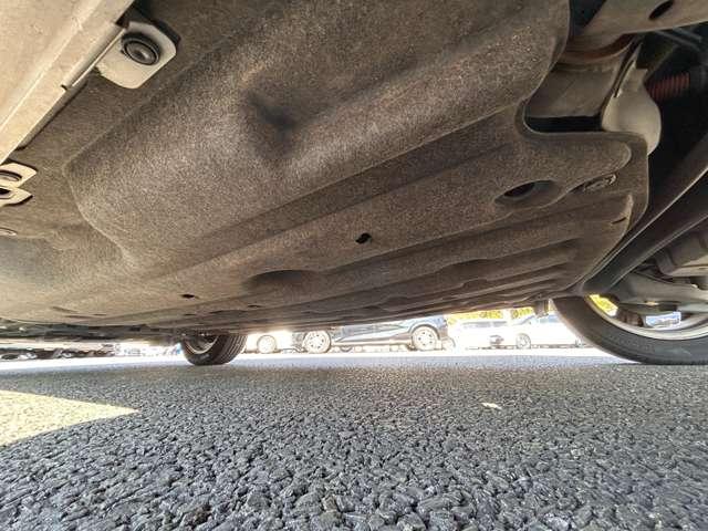 ヴェゼル ハイブリッドＺ・ホンダセンシング　追従型クルコン／禁煙車／ホンダセンシング／バックカメラ／ビルトインＥＴＣ／ハーフレザーシート／パドルシフト／ルーフレール／ＬＥＤヘッドライト／ＬＥＤフォグ／ＩＰＦデイタイムポジションランプキット（30枚目）