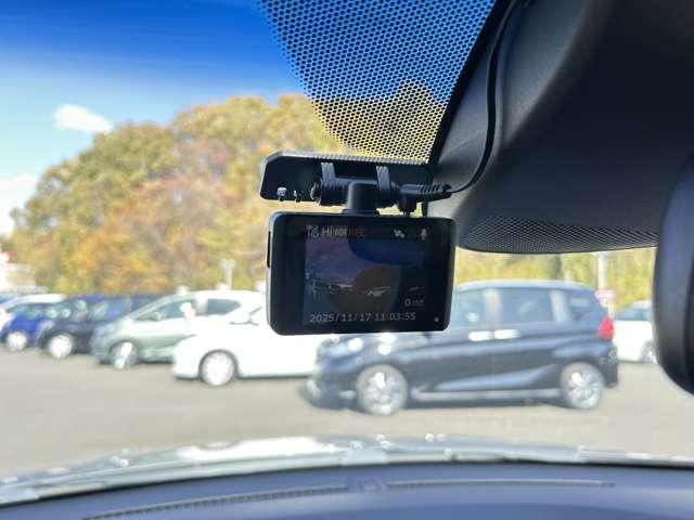 ヴェゼル ハイブリッドＺ・ホンダセンシング　追従型クルコン／禁煙車／ホンダセンシング／バックカメラ／ビルトインＥＴＣ／ハーフレザーシート／パドルシフト／ルーフレール／ＬＥＤヘッドライト／ＬＥＤフォグ／ＩＰＦデイタイムポジションランプキット（56枚目）