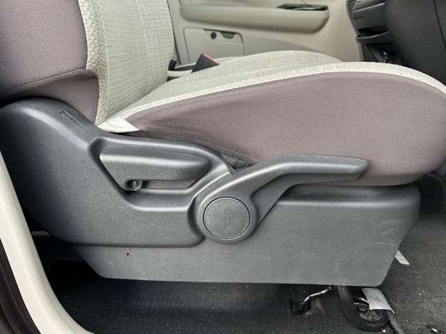 デイズ Ｘ　アイドリングストップ！インテリジェントエマージェンシーブレーキ！車線逸脱警報！純正ナビ＆フルセグＴＶ＆ＤＶＤ＆ＢＴ！インテリジェントアラウンドビューモニター！ウィンカーミラー！ワンオーナー（18枚目）