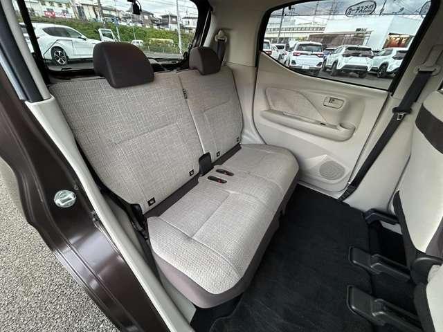 デイズ Ｘ　アイドリングストップ！インテリジェントエマージェンシーブレーキ！車線逸脱警報！純正ナビ＆フルセグＴＶ＆ＤＶＤ＆ＢＴ！インテリジェントアラウンドビューモニター！ウィンカーミラー！ワンオーナー（21枚目）