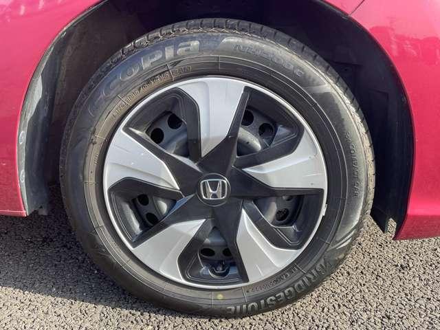 フィットハイブリッド Ｌ　ホンダセンシング　ホンダセンシング！ギャザーズナビ＆フルセグＴＶ＆ＤＶＤ＆ＢＴ＆バックカメラ！ＬＥＤヘッドライト！オートライト！ハーフレザーシート！純正ＥＴＣ！スマートキーシステム！（10枚目）