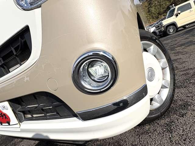 ムーヴキャンバス Ｘブラックインテリアリミテッド　ＳＡＩＩＩ　ストライプスカラー！アイドリングストップ！スマートアシスト３！純正ナビ＆フルセグＴＶ＆ＤＶＤ＆ＢＴ！パノラマモニター！社外リアモニター！オートライト！両側パワースライドドア！ＥＴＣ！禁煙車！（18枚目）