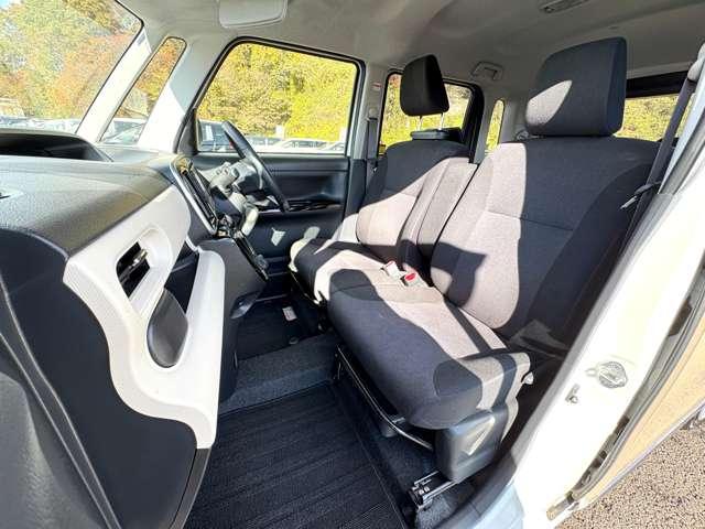 ムーヴキャンバス Ｘブラックインテリアリミテッド　ＳＡＩＩＩ　ストライプスカラー！アイドリングストップ！スマートアシスト３！純正ナビ＆フルセグＴＶ＆ＤＶＤ＆ＢＴ！パノラマモニター！社外リアモニター！オートライト！両側パワースライドドア！ＥＴＣ！禁煙車！（21枚目）