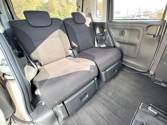 ムーヴキャンバス Ｘブラックインテリアリミテッド　ＳＡＩＩＩ　ストライプスカラー！アイドリングストップ！スマートアシスト３！純正ナビ＆フルセグＴＶ＆ＤＶＤ＆ＢＴ！パノラマモニター！社外リアモニター！オートライト！両側パワースライドドア！ＥＴＣ！禁煙車！（22枚目）