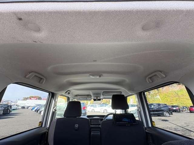 ムーヴキャンバス Ｘブラックインテリアリミテッド　ＳＡＩＩＩ　ストライプスカラー！アイドリングストップ！スマートアシスト３！純正ナビ＆フルセグＴＶ＆ＤＶＤ＆ＢＴ！パノラマモニター！社外リアモニター！オートライト！両側パワースライドドア！ＥＴＣ！禁煙車！（24枚目）