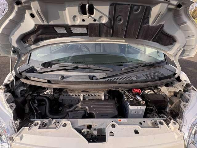 ムーヴキャンバス Ｘブラックインテリアリミテッド　ＳＡＩＩＩ　ストライプスカラー！アイドリングストップ！スマートアシスト３！純正ナビ＆フルセグＴＶ＆ＤＶＤ＆ＢＴ！パノラマモニター！社外リアモニター！オートライト！両側パワースライドドア！ＥＴＣ！禁煙車！（28枚目）