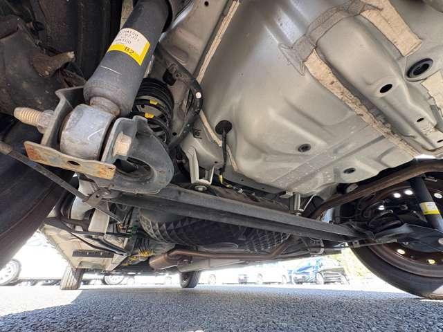 ムーヴキャンバス Ｘブラックインテリアリミテッド　ＳＡＩＩＩ　ストライプスカラー！アイドリングストップ！スマートアシスト３！純正ナビ＆フルセグＴＶ＆ＤＶＤ＆ＢＴ！パノラマモニター！社外リアモニター！オートライト！両側パワースライドドア！ＥＴＣ！禁煙車！（32枚目）