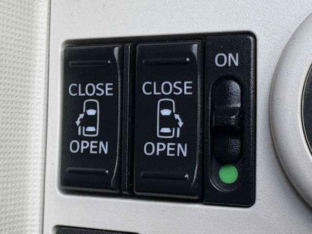 ムーヴキャンバス Ｘブラックインテリアリミテッド　ＳＡＩＩＩ　ストライプスカラー！アイドリングストップ！スマートアシスト３！純正ナビ＆フルセグＴＶ＆ＤＶＤ＆ＢＴ！パノラマモニター！社外リアモニター！オートライト！両側パワースライドドア！ＥＴＣ！禁煙車！（41枚目）