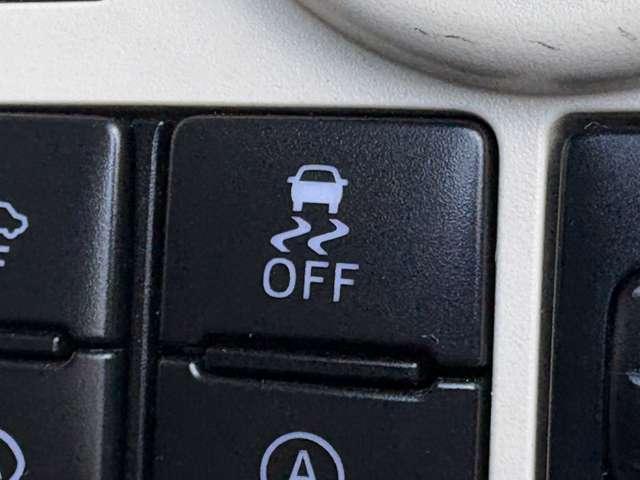 ムーヴキャンバス Ｘブラックインテリアリミテッド　ＳＡＩＩＩ　ストライプスカラー！アイドリングストップ！スマートアシスト３！純正ナビ＆フルセグＴＶ＆ＤＶＤ＆ＢＴ！パノラマモニター！社外リアモニター！オートライト！両側パワースライドドア！ＥＴＣ！禁煙車！（44枚目）