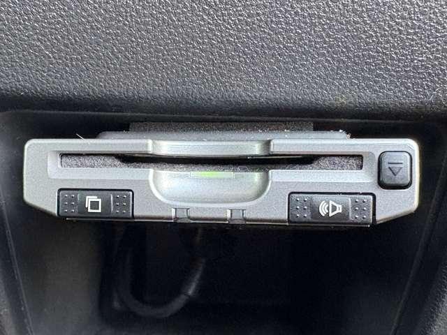 ムーヴキャンバス Ｘブラックインテリアリミテッド　ＳＡＩＩＩ　ストライプスカラー！アイドリングストップ！スマートアシスト３！純正ナビ＆フルセグＴＶ＆ＤＶＤ＆ＢＴ！パノラマモニター！社外リアモニター！オートライト！両側パワースライドドア！ＥＴＣ！禁煙車！（57枚目）