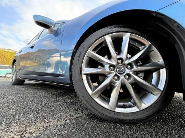 アクセラスポーツ ２２ＸＤ　Ｌパッケージ　アドバンスドＳＣＢＳ！レーンキープ・アシスト・システム！車線逸脱警報システム！マツダ・レーダークルーズコントロール！ＢＯＳＥサウンドシステム！純正ナビ！フルセグＴＶ！バックカメラ！４ＷＤ！（11枚目）