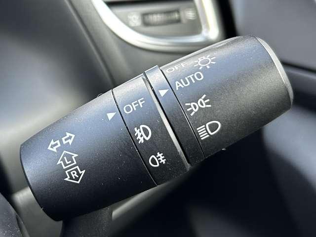 アクセラスポーツ ２２ＸＤ　Ｌパッケージ　アドバンスドＳＣＢＳ！レーンキープ・アシスト・システム！車線逸脱警報システム！マツダ・レーダークルーズコントロール！ＢＯＳＥサウンドシステム！純正ナビ！フルセグＴＶ！バックカメラ！４ＷＤ！（18枚目）