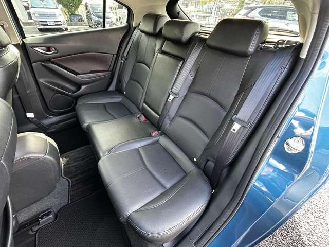 アクセラスポーツ ２２ＸＤ　Ｌパッケージ　アドバンスドＳＣＢＳ！レーンキープ・アシスト・システム！車線逸脱警報システム！マツダ・レーダークルーズコントロール！ＢＯＳＥサウンドシステム！純正ナビ！フルセグＴＶ！バックカメラ！４ＷＤ！（24枚目）