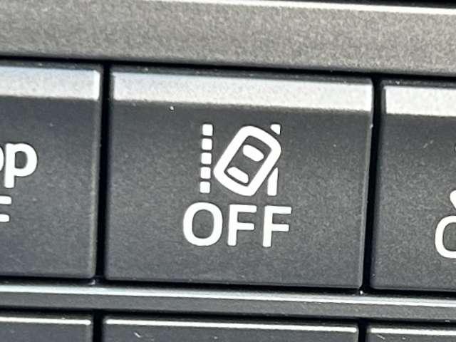 アクセラスポーツ ２２ＸＤ　Ｌパッケージ　アドバンスドＳＣＢＳ！レーンキープ・アシスト・システム！車線逸脱警報システム！マツダ・レーダークルーズコントロール！ＢＯＳＥサウンドシステム！純正ナビ！フルセグＴＶ！バックカメラ！４ＷＤ！（42枚目）