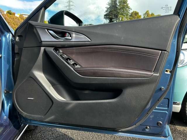 アクセラスポーツ ２２ＸＤ　Ｌパッケージ　アドバンスドＳＣＢＳ！レーンキープ・アシスト・システム！車線逸脱警報システム！マツダ・レーダークルーズコントロール！ＢＯＳＥサウンドシステム！純正ナビ！フルセグＴＶ！バックカメラ！４ＷＤ！（51枚目）