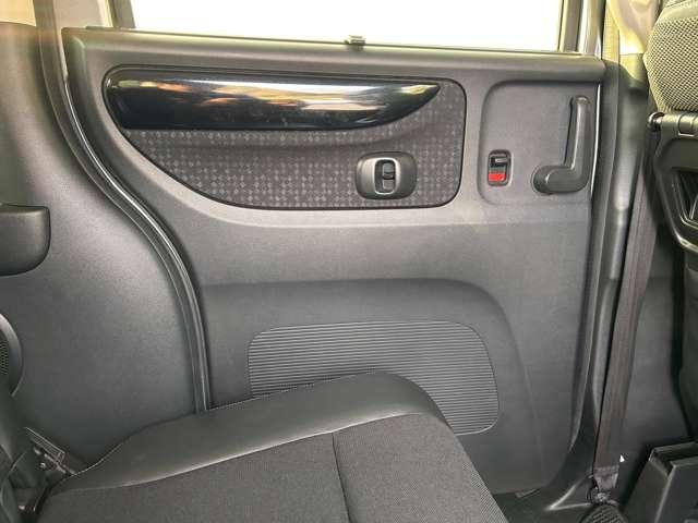 Ｎ－ＢＯＸ Ｇ　ターボＳＳパッケージ　９型フリップダウンＭ／禁煙／純正７型ナビ／両側パワスラ／ビルトインＥＴＣ／純正ドラレコ／パドルシフト／クルーズコントロール／バックカメラ／Ｂｌｕｅｔｏｏｔｈ／フルセグ／ベンチシート／純正１５インチＡＷ（53枚目）