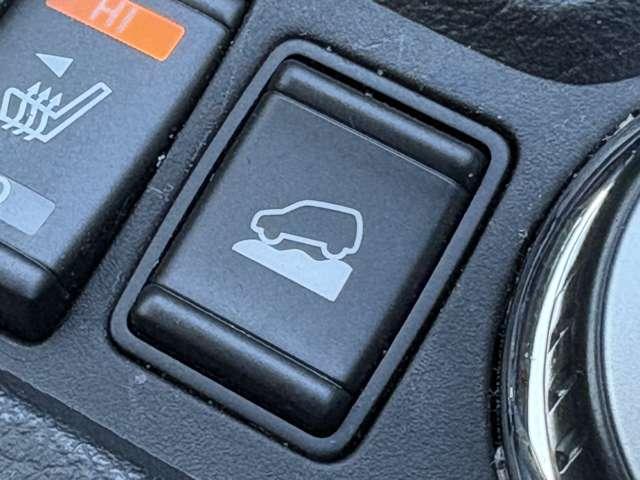 エクストレイル ２０Ｘ　ハイブリッド　エマージェンシーブレーキＰ　４ＷＤ　エマージェンシーブレーキ！車線逸脱警報！後側方車両検知警報！フロント・リアソナー！ふらつき警報！オートライト！純正ナビ！フルセグＴＶ（走行時視聴可）！シートヒーター！ＬＥＤヘッドライト／カブロンシート（44枚目）