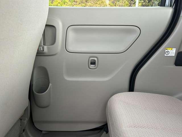 スペーシア Ｇ　クラリオンナビ【ＧＣＸ７１４Ｗ】／フルセグＴＶ／ｂｌｕｅｔｏｏｔｈａｕｄｉｏ／４ＷＤ／シートヒーター／スマートキー／プッシュスタート／アイドリングストップ（24枚目）