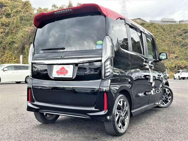 Ｎ－ＢＯＸカスタム Ｇ・Ｌターボホンダセンシング　２トーンカラースタイル！アイドリングストップ！ホンダセンシング！ギャザーズナビ＆フルセグＴＶ＆ＤＶＤ＆ＢＴ＆バックカメラ！両側パワースライドドア！ＬＥＤヘッドライト！オートライト！（4枚目）