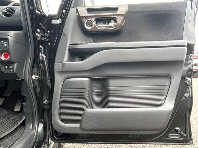 Ｎ－ＢＯＸカスタム Ｇ・Ｌターボホンダセンシング　２トーンカラースタイル！アイドリングストップ！ホンダセンシング！ギャザーズナビ＆フルセグＴＶ＆ＤＶＤ＆ＢＴ＆バックカメラ！両側パワースライドドア！ＬＥＤヘッドライト！オートライト！（24枚目）