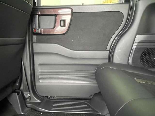 Ｎ－ＢＯＸカスタム Ｇ・Ｌターボホンダセンシング　２トーンカラースタイル！アイドリングストップ！ホンダセンシング！ギャザーズナビ＆フルセグＴＶ＆ＤＶＤ＆ＢＴ＆バックカメラ！両側パワースライドドア！ＬＥＤヘッドライト！オートライト！（26枚目）