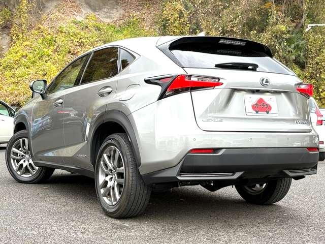 NX NX300h バージョンL プリクラッシュセーフティシステム!ブラインドスポットモニター!純正ナビ&フルセグTV&BT!パノラミックビューモニター!3眼LEDヘッドライト!レザーシート!シートヒーター&ベンチ(8枚目)