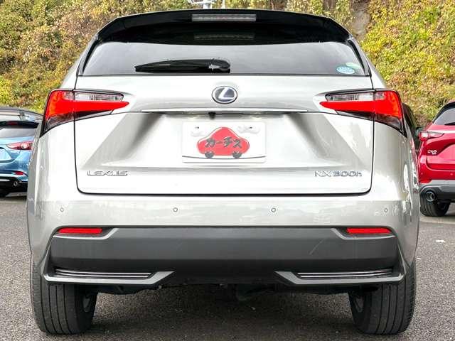 NX NX300h バージョンL プリクラッシュセーフティシステム!ブラインドスポットモニター!純正ナビ&フルセグTV&BT!パノラミックビューモニター!3眼LEDヘッドライト!レザーシート!シートヒーター&ベンチ(9枚目)