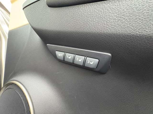 NX NX300h バージョンL プリクラッシュセーフティシステム!ブラインドスポットモニター!純正ナビ&フルセグTV&BT!パノラミックビューモニター!3眼LEDヘッドライト!レザーシート!シートヒーター&ベンチ(21枚目)