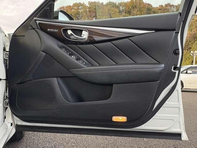 ドアパネル♪運転席側