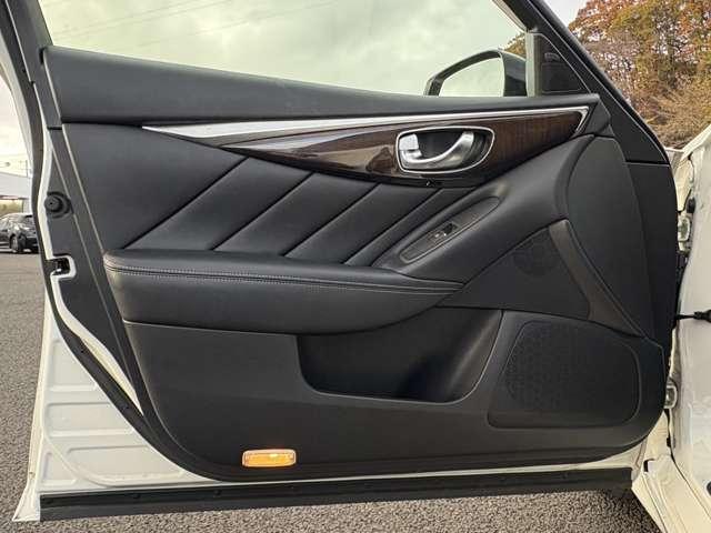 ドアパネル♪助手席側