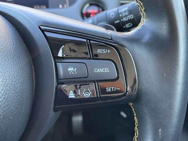 フィット ｅ：ＨＥＶ　ＲＳ　ホンダセンシング！カロッツェリアナビ＆フルセグＴＶ＆ＤＶＤ＆ＢＴ＆バックカメラ！ＬＥＤヘッドライト！オートライト！純正アルミ＆エアロ！半革シート！純正ＥＴＣ！パドルシフト！スマート（20枚目）