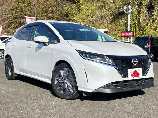 ノート Ｘ　エアリーグレーエディション　全方位運転支援システム！プロパイロット！純正コネクトナビ＆フルセグＴＶ＆ＢＴ！インテリジェントアラウンドビューモニター＆ルームミラー！アダプティブＬＥＤヘッドライト！オートライト！（3枚目）