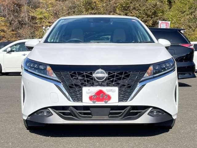 ノート Ｘ　エアリーグレーエディション　全方位運転支援システム！プロパイロット！純正コネクトナビ＆フルセグＴＶ＆ＢＴ！インテリジェントアラウンドビューモニター＆ルームミラー！アダプティブＬＥＤヘッドライト！オートライト！（9枚目）