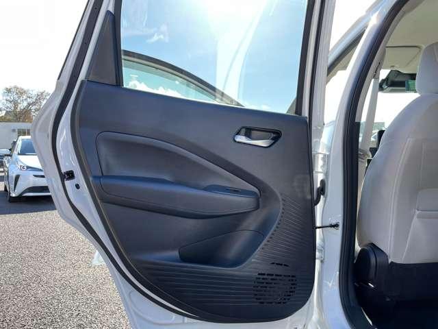 ノート Ｘ　エアリーグレーエディション　全方位運転支援システム！プロパイロット！純正コネクトナビ＆フルセグＴＶ＆ＢＴ！インテリジェントアラウンドビューモニター＆ルームミラー！アダプティブＬＥＤヘッドライト！オートライト！（22枚目）