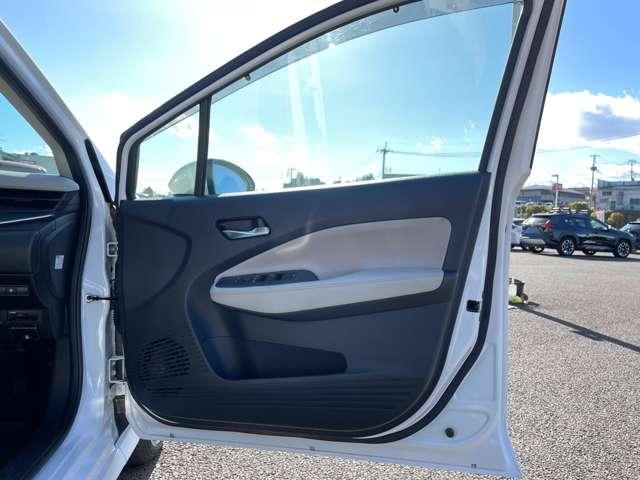 ノート Ｘ　エアリーグレーエディション　全方位運転支援システム！プロパイロット！純正コネクトナビ＆フルセグＴＶ＆ＢＴ！インテリジェントアラウンドビューモニター＆ルームミラー！アダプティブＬＥＤヘッドライト！オートライト！（23枚目）