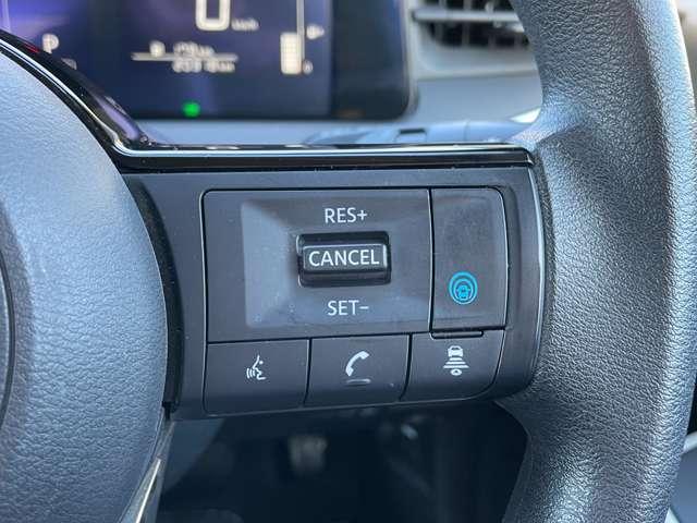 ノート Ｘ　エアリーグレーエディション　全方位運転支援システム！プロパイロット！純正コネクトナビ＆フルセグＴＶ＆ＢＴ！インテリジェントアラウンドビューモニター＆ルームミラー！アダプティブＬＥＤヘッドライト！オートライト！（35枚目）