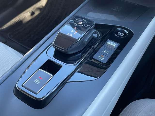 ノート Ｘ　エアリーグレーエディション　全方位運転支援システム！プロパイロット！純正コネクトナビ＆フルセグＴＶ＆ＢＴ！インテリジェントアラウンドビューモニター＆ルームミラー！アダプティブＬＥＤヘッドライト！オートライト！（37枚目）