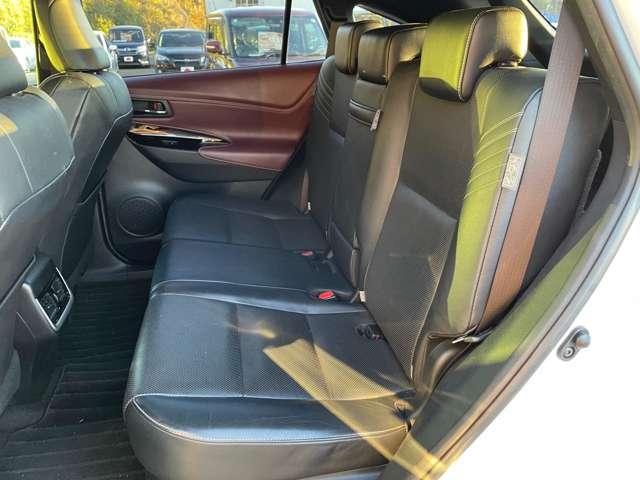 ハリアーハイブリッド プログレス　メタル　アンド　レザーパッケージ　４ＷＤ　２９年後期型！セーフティセンスＰ！モデリスタエアロ！純正ナビ＆フルセグＴＶ＆ＢＴ！パノラミックビューモニター！ＪＢＬプレミアムサウンドシステム！レザーシート！快適温熱シート！ＬＥＤ（13枚目）