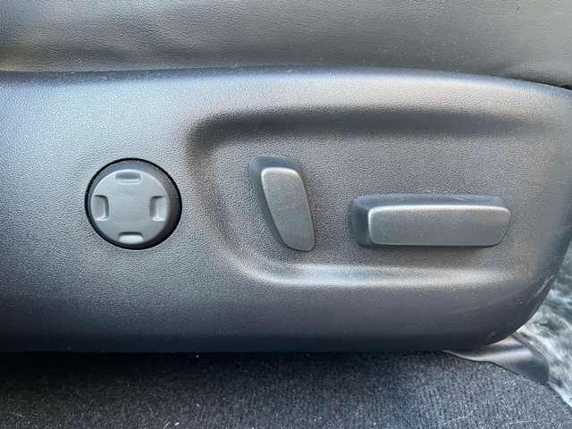 ハリアーハイブリッド プログレス　メタル　アンド　レザーパッケージ　４ＷＤ　２９年後期型！セーフティセンスＰ！モデリスタエアロ！純正ナビ＆フルセグＴＶ＆ＢＴ！パノラミックビューモニター！ＪＢＬプレミアムサウンドシステム！レザーシート！快適温熱シート！ＬＥＤ（21枚目）