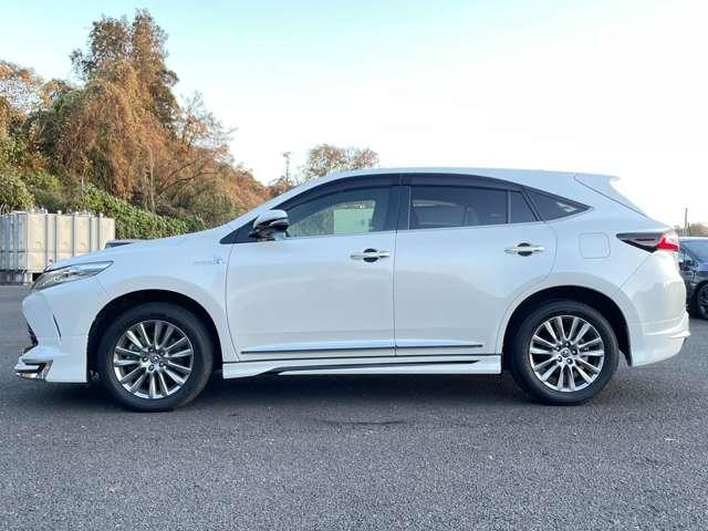 ハリアーハイブリッド プログレス　メタル　アンド　レザーパッケージ　４ＷＤ　２９年後期型！セーフティセンスＰ！モデリスタエアロ！純正ナビ＆フルセグＴＶ＆ＢＴ！パノラミックビューモニター！ＪＢＬプレミアムサウンドシステム！レザーシート！快適温熱シート！ＬＥＤ（50枚目）