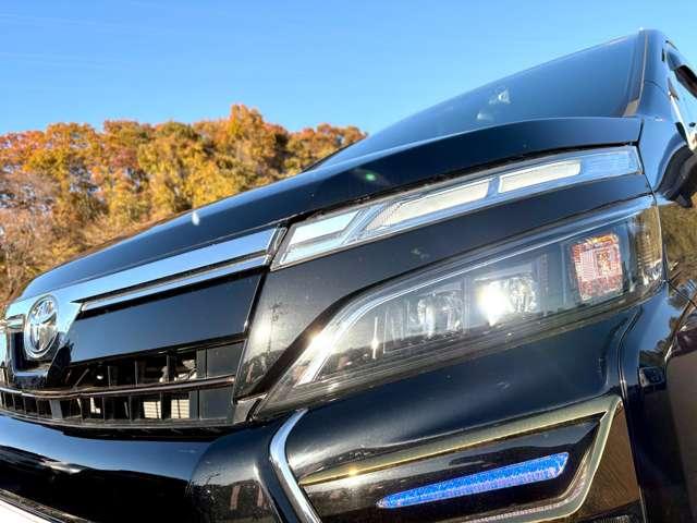 ヴォクシー ZS 煌III 4WD(14枚目)