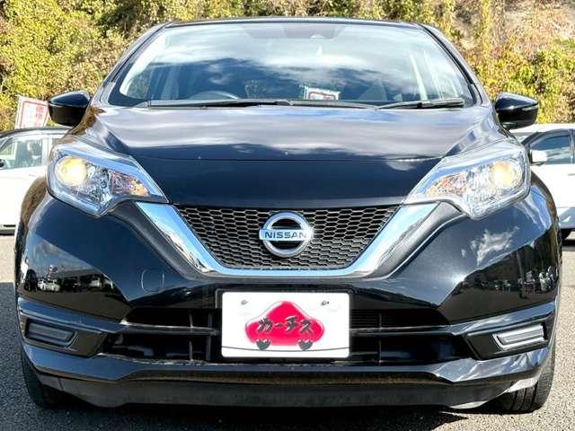 ノート Ｘ　インテリジェントエマージェンシーブレーキ！車線逸脱警報！ケンウッドナビ＆１セグＴＶ＆ＤＶＤ！オートライト！社外ＥＴＣ！インテリジェントキー／プッシュスタート！アイドリングストップ！（8枚目）