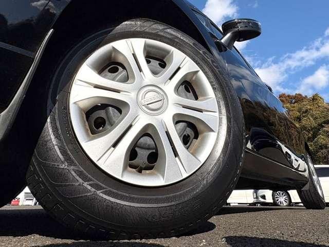 ノート Ｘ　インテリジェントエマージェンシーブレーキ！車線逸脱警報！ケンウッドナビ＆１セグＴＶ＆ＤＶＤ！オートライト！社外ＥＴＣ！インテリジェントキー／プッシュスタート！アイドリングストップ！（9枚目）