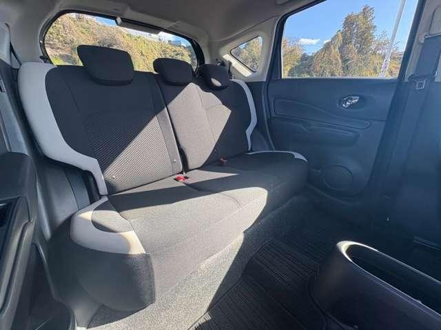 ノート Ｘ　インテリジェントエマージェンシーブレーキ！車線逸脱警報！ケンウッドナビ＆１セグＴＶ＆ＤＶＤ！オートライト！社外ＥＴＣ！インテリジェントキー／プッシュスタート！アイドリングストップ！（18枚目）