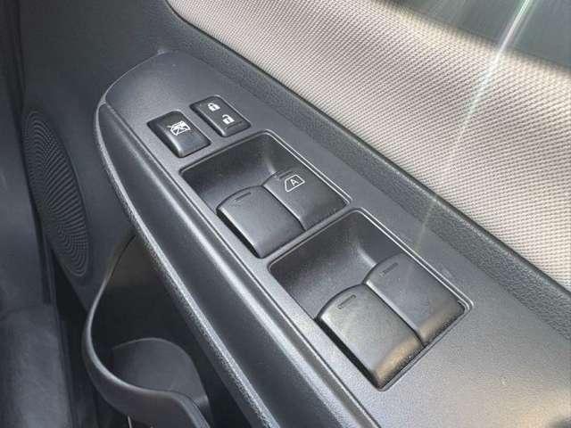 ノート Ｘ　インテリジェントエマージェンシーブレーキ！車線逸脱警報！ケンウッドナビ＆１セグＴＶ＆ＤＶＤ！オートライト！社外ＥＴＣ！インテリジェントキー／プッシュスタート！アイドリングストップ！（33枚目）