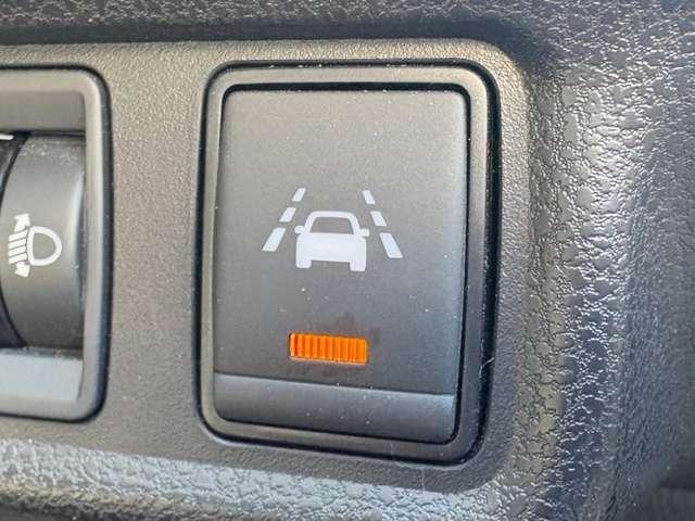 ノート Ｘ　インテリジェントエマージェンシーブレーキ！車線逸脱警報！ケンウッドナビ＆１セグＴＶ＆ＤＶＤ！オートライト！社外ＥＴＣ！インテリジェントキー／プッシュスタート！アイドリングストップ！（37枚目）