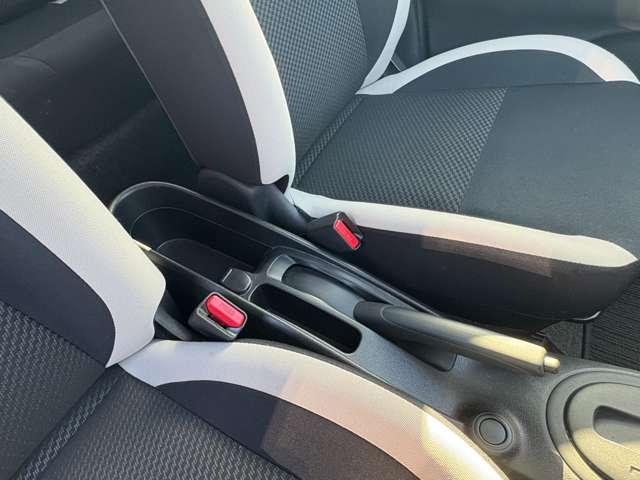 ノート Ｘ　インテリジェントエマージェンシーブレーキ！車線逸脱警報！ケンウッドナビ＆１セグＴＶ＆ＤＶＤ！オートライト！社外ＥＴＣ！インテリジェントキー／プッシュスタート！アイドリングストップ！（48枚目）