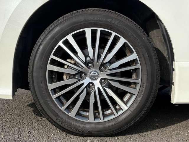 エルグランド ２５０ハイウェイスターＳ　ＮＩＳＳＡＮＣＯＭＭＥＣＴナビゲーションシステム／リアエンターテイメントシステムセット（11枚目）